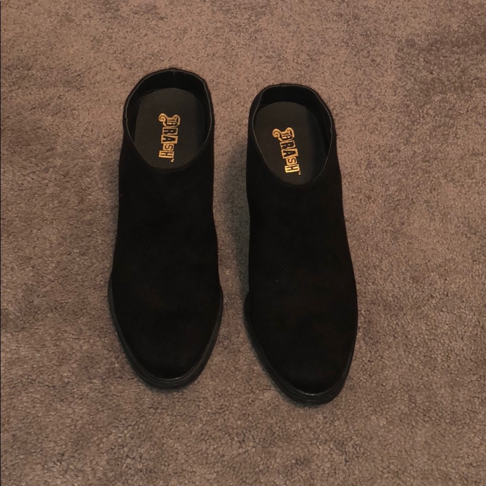 ⚡️Beautiful condition brash slip on suede shoes